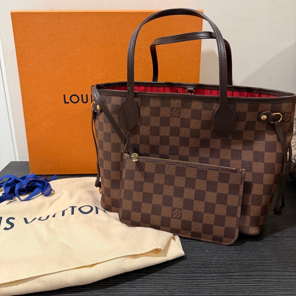 Louis Vuitton Neverfull MM